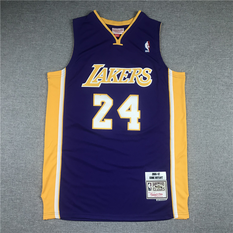 Kobe Bryant 24 Los Angeles Lakers M&N 2006-07 Purple Jersey
