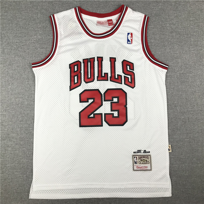 Michael Jordan 23 Chicago Bulls M&N 1997-98 White Jersey
