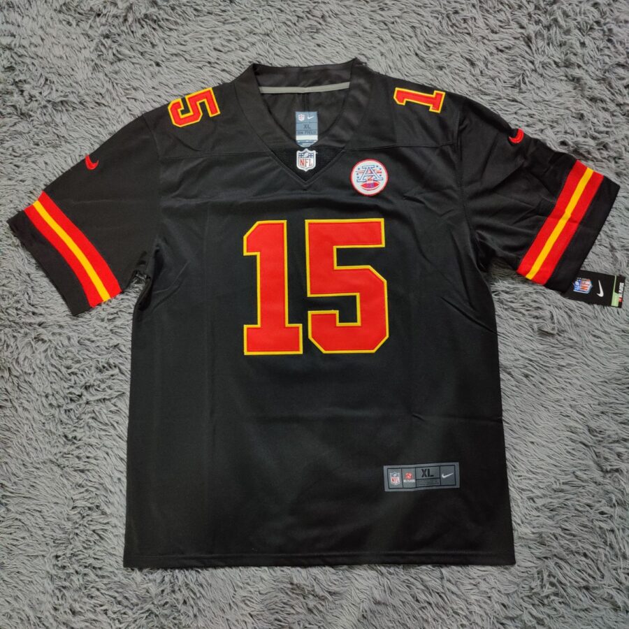 Patrick Mahomes #15 Kansas City Chiefs Black Vapor Limited Jersey